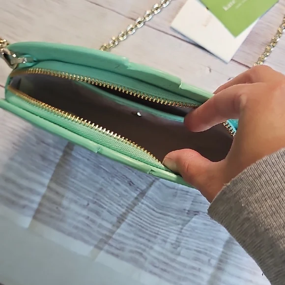 NWT Kate Spade Green Leaf Shape Crossbody Bag - Picture 9 of 10